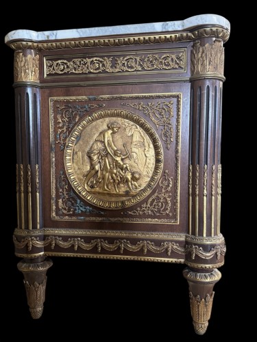 Commode dite « Marie-antoinette » en acajou et bronze doré – Début XXe - 