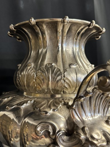 Antiquités - Grand vase décoratif en argent, 20e siècle