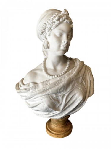 Buste de jeune femme en albâtre fin XIXe siècle