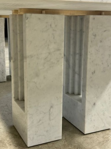 20th century - DELFI 260 marble table by Carlo Scarpa &amp; Marcel Breuer