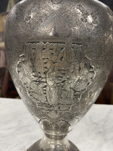 silverware & tableware  - Large pair of chased silver vases, Iran, early 20th century