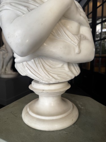 La Pudeur - Buste fin 19e siècle en marbre blanc de Carrare d'après HOUDON - 