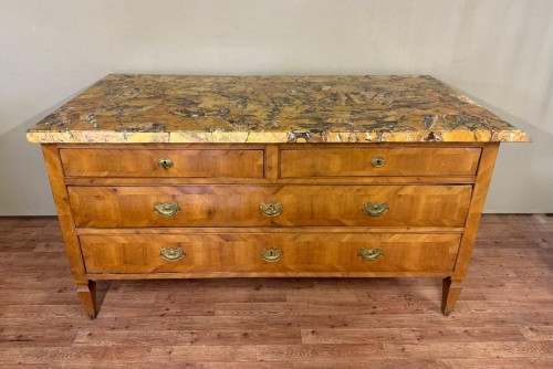 Large pantalonnière en bois fruitier, Toscane XVIIIe siècle - Mobilier Style Louis XVI