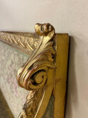 Antiquités - Salon Aux cariatides en bois sculpté et doré, vers 1840