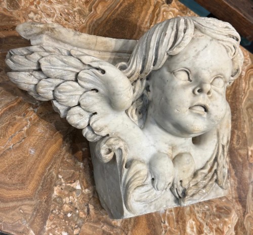 - Tête d'ange ailé en marbre blanc de Carrare, italie XVIIIe siècle