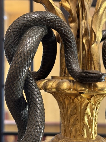 Paire de grands vases "Aux serpents" d'après Pierre Gouthière (1732 - 1813) - Objet de décoration Style 