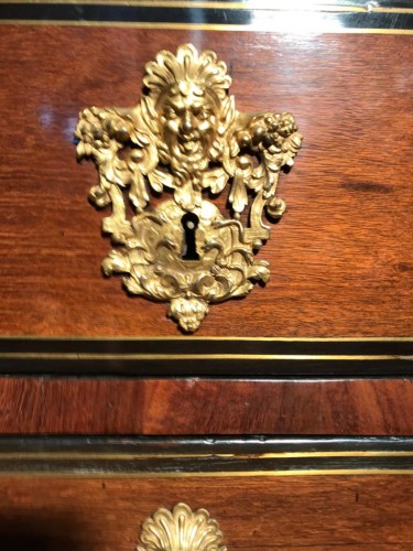 Commode en amarante et bronze doré, Estampillée L. PERIDIEZ - Louis XV