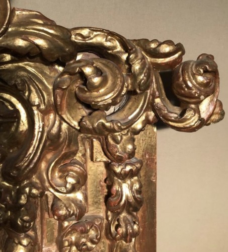 Antiquités - Grand Rétable en bois doré, époque XVIIe siècle