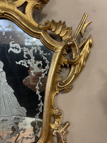 Antiquités - Paire de miroirs d'applique en bois doré, verres gravés, XIXe siècle