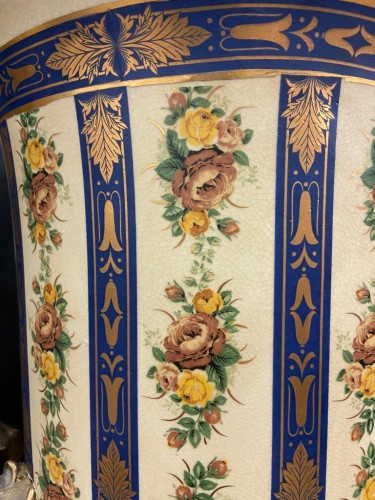 Antiquités - Paire de très grands vases en porcelaine