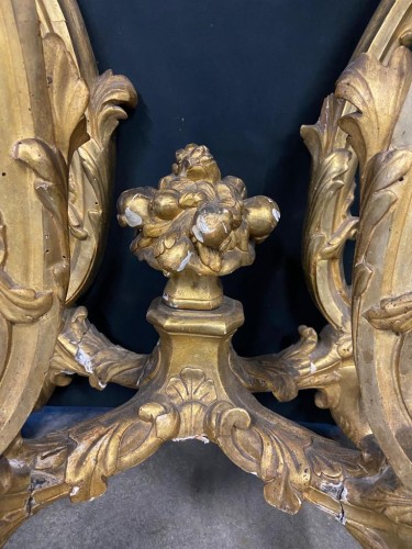 Petite console en bois sculpté et doré, Italie, XVIIIe - 