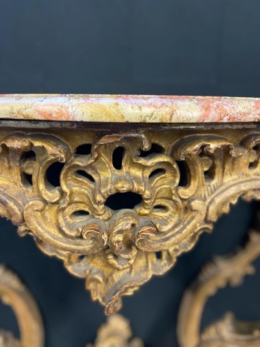 Louis XV - Petite console Louis XV en bois doré
