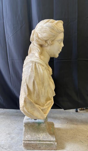 Buste de femme en marbre, XVIIIe siècle - 