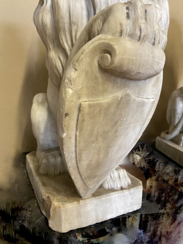 Pair of late 19th century marble lions - 