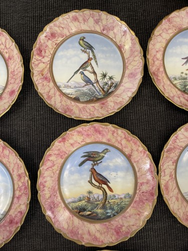 XIXe siècle - Suite de 15 assiettes en porcelaine de Sevres du XIXe siècle