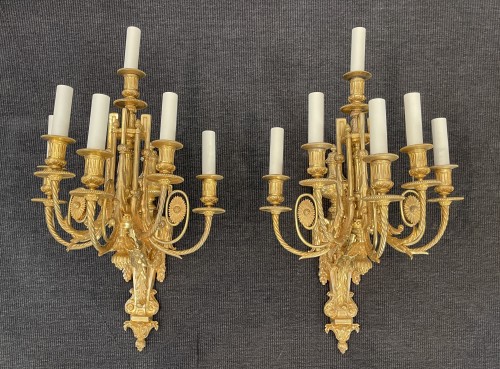 Importante paire d'appliques en bronze doré, XIXe siècle - Luminaires Style 