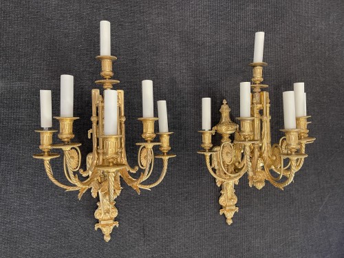 Luminaires Appliques - Importante paire d'appliques en bronze doré, XIXe siècle