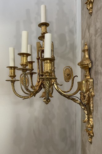 Importante paire d'appliques en bronze doré, XIXe siècle - 