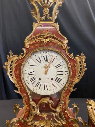Horlogerie Cartel - Grand cartel et sa console d'époque Louis XV, signé " Vallette à Paris "