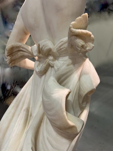 Hébé ou Ebe, marbre blanc d'après Antonio Canova - 