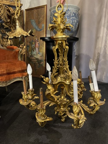 Lustre " aux amours " en bronze doré d'après Jacques Caffieri - Luminaires Style 