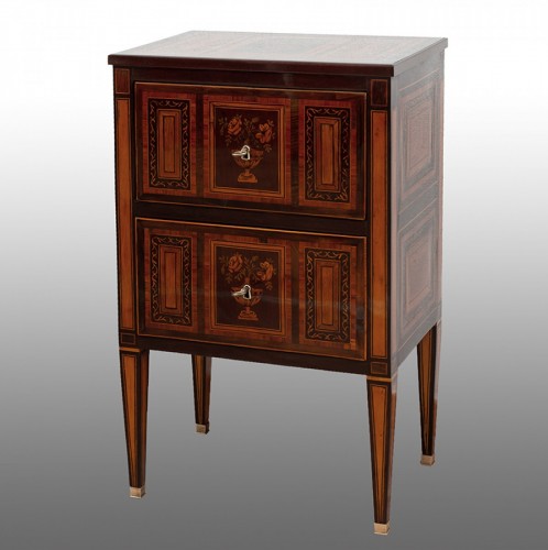 Antiquités - Table de chevet napolitaine du 18e siècle en bois précieux exotiques
