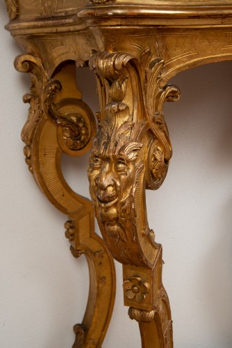 Mobilier Console - Console génoise Louis XV en bois doré et sculpté