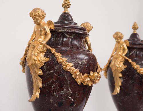 Paire de vases cassolettes en marbre et bronze, France XIXe siècle - Objet de décoration Style 