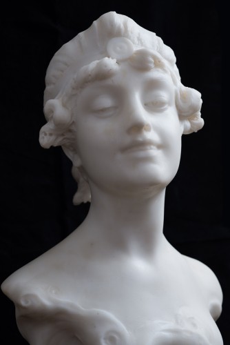 Buste en marbre blanc signée PUGI , fin 19e siècle - Sculpture Style 