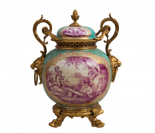 Vase table en porcelaine fin 19e siècle