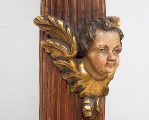XIXe siècle - Paire de flambeaux en bois laqué et doré Espagne début XIXe siècle