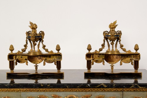 Antiquités - Paire de chenets en bronze doré, France début XIXe siècle