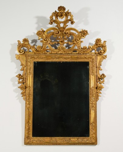 Miroirs, Trumeaux  - Miroir en bois sculpté et doré, Vénétie XVIIIe siècle