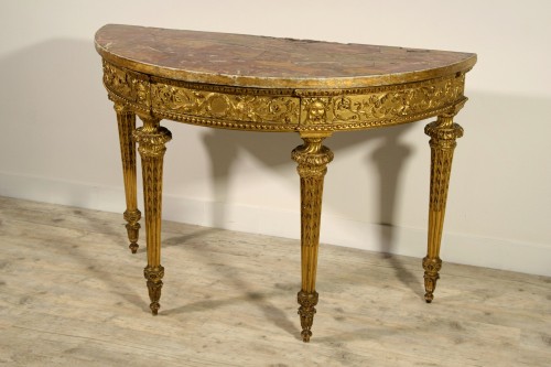 18th Century, Italian Neoclassical Carved Giltwood Demi-lune Console - 