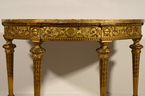 Antiquités - Console néoclassique en demi-lune en bois sculpté et doré, Italie fin XVIIIe siècle