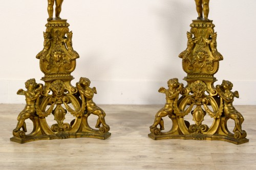 Paire de chenets en bronze finement ciselé et doré, Venise XIXe siècle - 