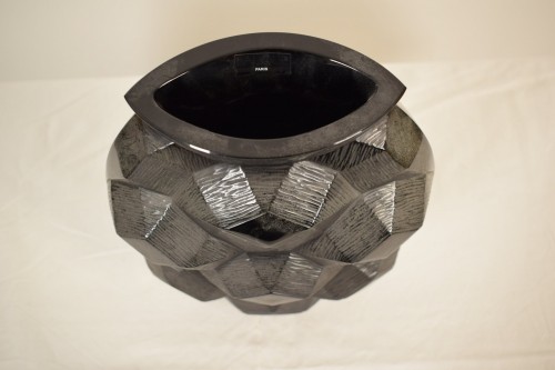 XXe siècle - Lalique France - Vase en cristal noir Tortue Black Collection