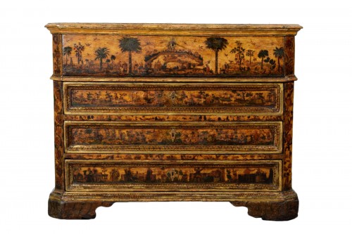 Commode baroque en bois laqué avec figures orientales, Italie début du XVIIIe siècle