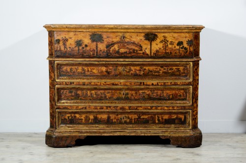 18th Century, Italian Baroque Lacquered Wood Chest of Drawers - Furniture Style Louis XIV