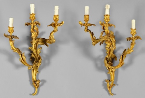 Paire d’appliques en bronze doré à trois lumières - Luminaires Style 