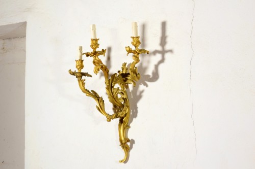 Antiquités - Pair Of French Wall Lamps In Gilded Bronze, Louis XV Style, 19th Century