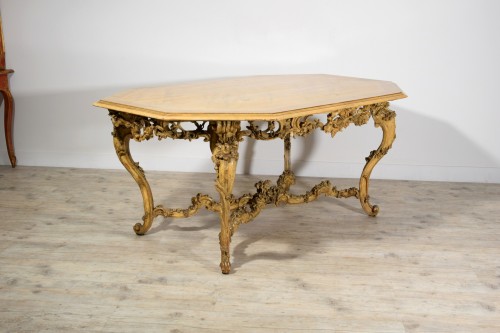 Table de centre en bois sculpté laqué doré, Italie, structure XVIIIe siècle - Brozzetti Antichità