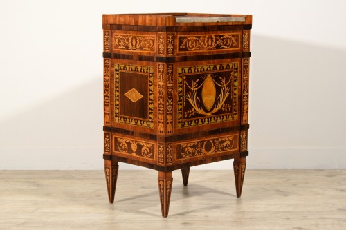 18th century - 18th Century, Italian Neoclassical Wood Inlaid Cabinet 