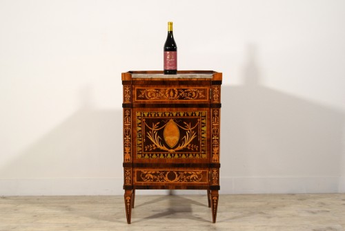 18th Century, Italian Neoclassical Wood Inlaid Cabinet  - Louis XVI