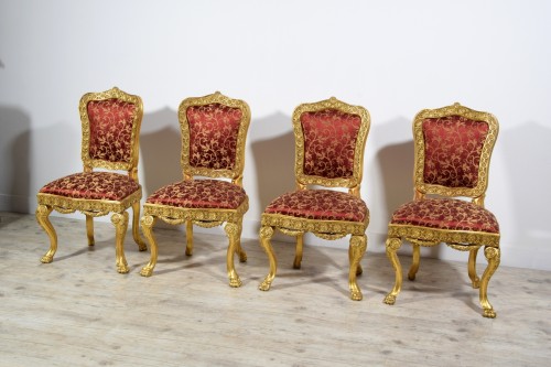 Quatre chaises baroques en bois sculpté et doré, Rome milieu du XVIIIe siècle - Brozzetti Antichità