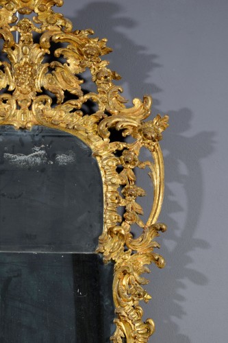 Antiquités - Miroir baroque en bois sculpté et doré à la Mecca, Italie milieu du XVIIIe siècle
