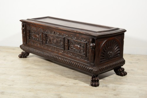 <= 16th century - XVI Century, Italian Tuscany Renaissance Wood Chest