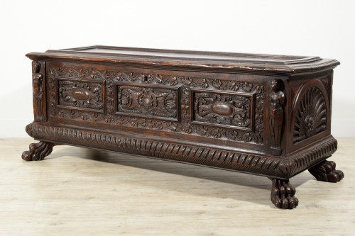 Renaissance - XVI Century, Italian Tuscany Renaissance Wood Chest