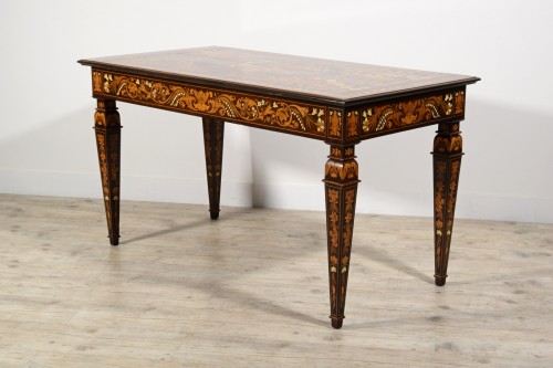 Mobilier Table & Guéridon - Table centrale en bois marqueté Luigi et Angiolo Falcini, Italie milieu XIXe siècle