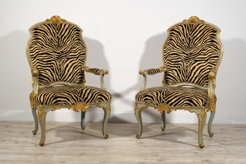18th Century, Four Italian Large Lacquered Giltwood Armchairs - 